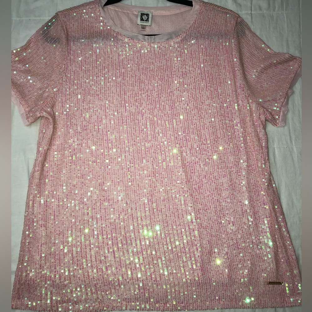 NWOT 💖 Anne Klein Sequins Mesh Tee